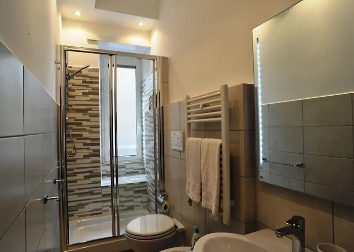 לינה וארוחת בוקר Residenza Matteucci 4*