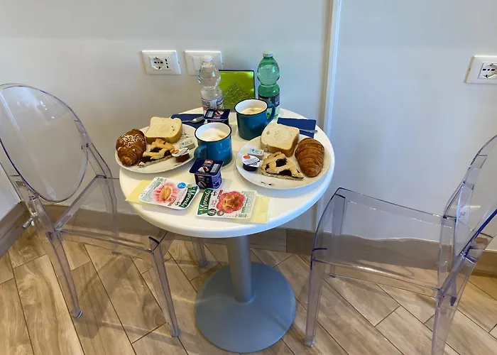 לינה וארוחת בוקר Residenza Matteucci 4*